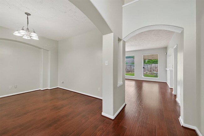 Photo - 16642 Chinn Ridge Ln