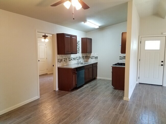 Photo - 5227 Vlg Gln Dr