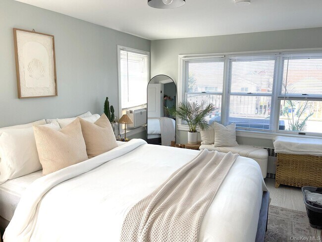 Photo - 128 Roosevelt Blvd