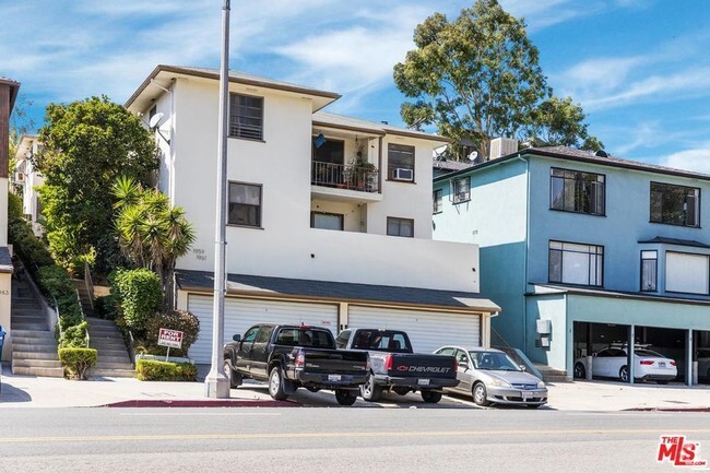 Building Photo - 1965 S Beverly Glen Blvd Rental