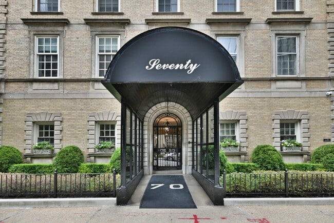 Building Photo - 70 E Scott St Unit 408 Rental