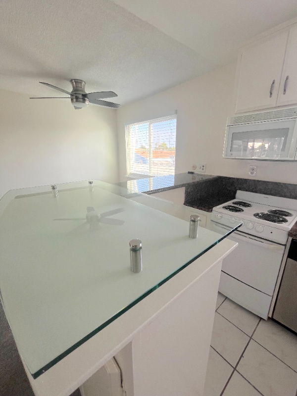 Photo - 931 W 19th St Unit 35