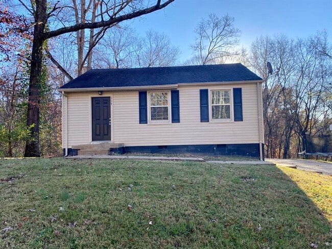 Building Photo - Charming 2BR Cottage Near Downtown Clarksville