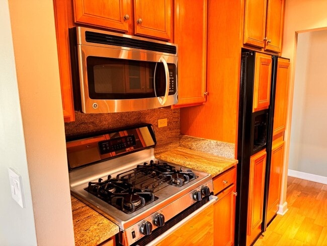 Photo - 2212 Country Club Dr Unit 6