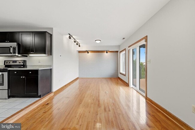 Photo - 443 Millwood Ave Unit 3