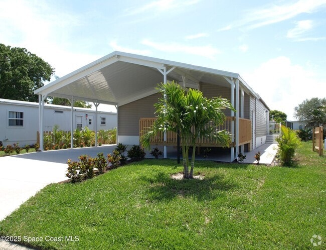 Building Photo - 709 Lark Dr Rental
