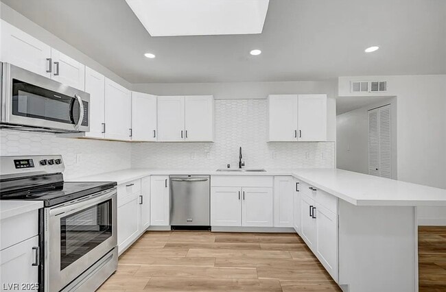 Photo - 6520 Evergreen Ave