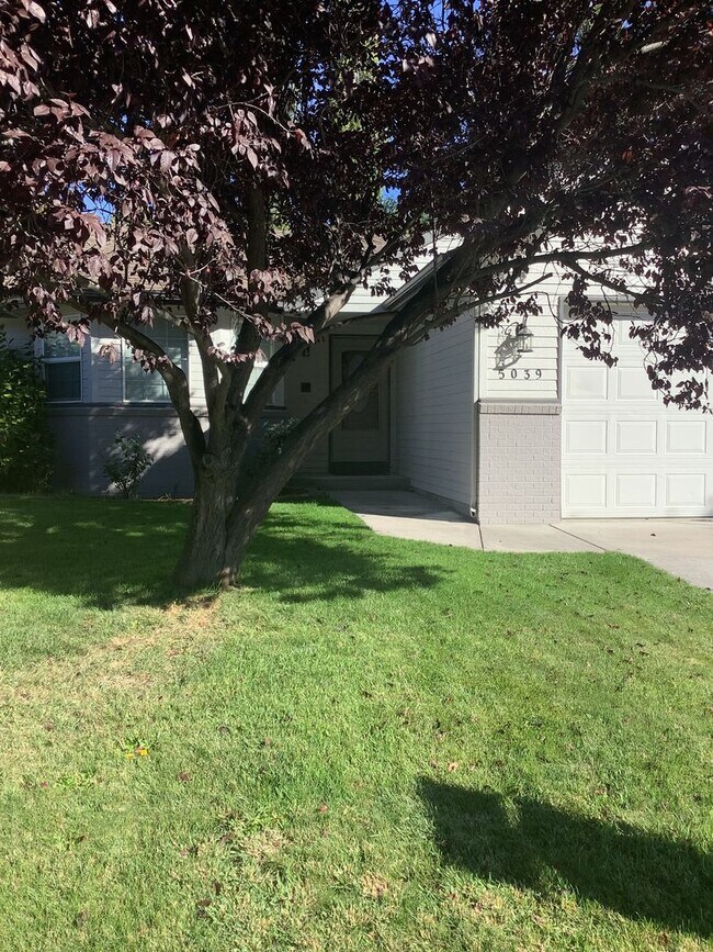 Photo - Beautiful 3 bedroom/2 bath