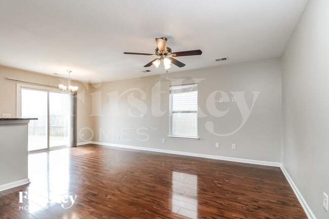 Photo - 156 Coosawatchie St