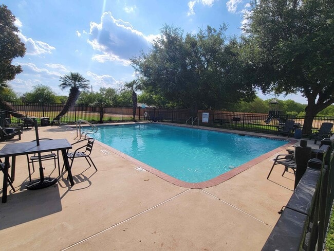 Piscina - Granada Place