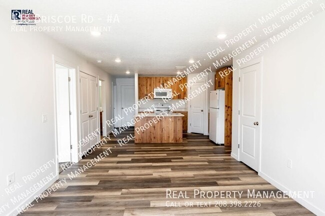 Photo - 118 Briscoe Rd Unit #A