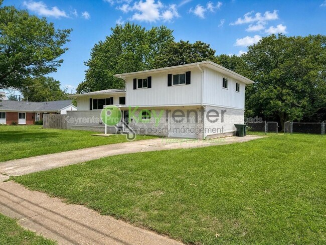 Photo - 608 Charlton Dr