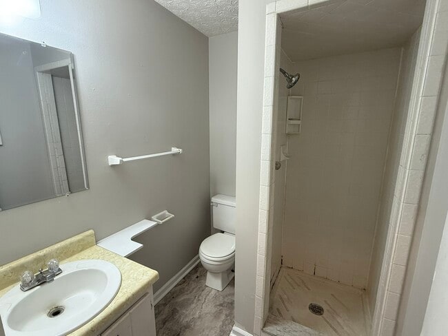 Photo - 8175 Old Farm Ln