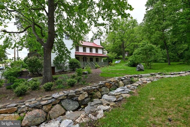 Building Photo - 1451 Old Ridge Rd Rental