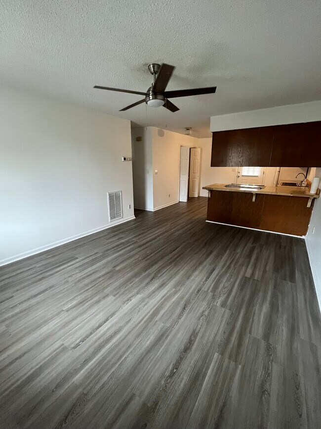 Photo - 89 Vine St Unit 89