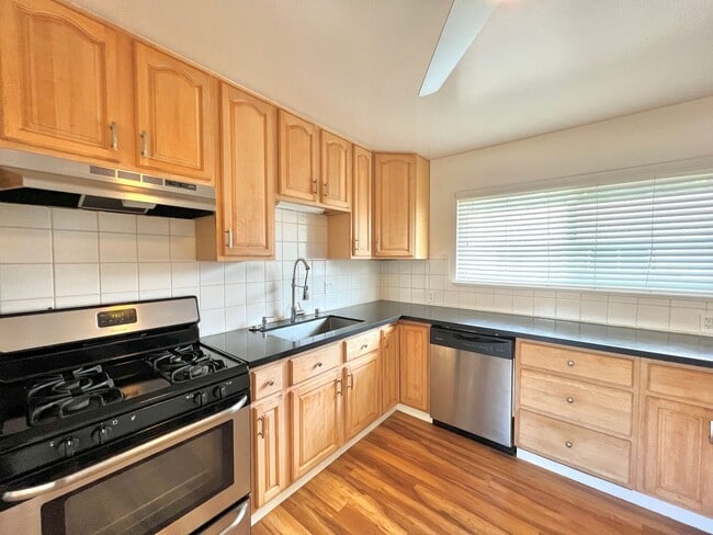 Photo - 871 Sonoma Ave