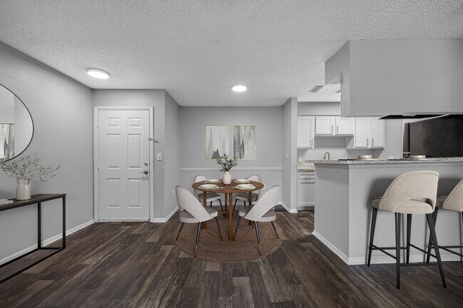 2 BR, 2BA-876 SF- Park at Walden Lake