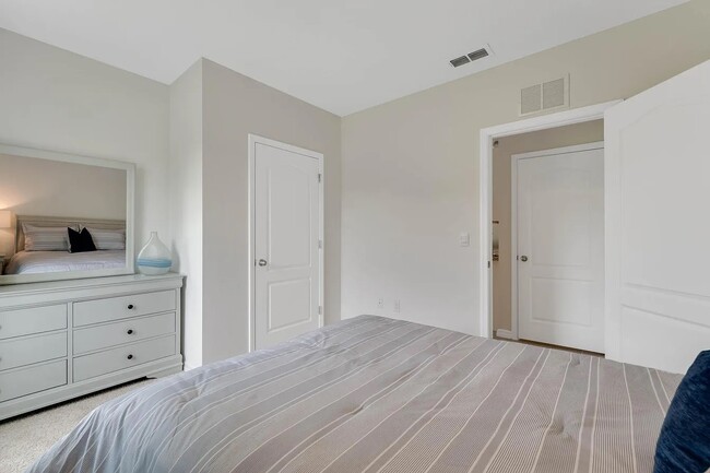 Photo - 1387 Berry Ln