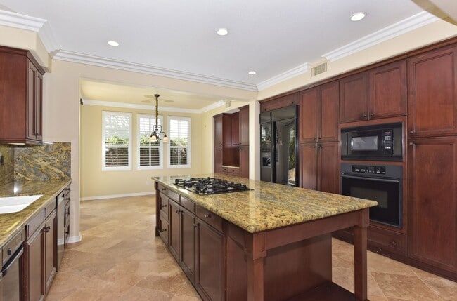 Photo - 6941 Waters End Dr