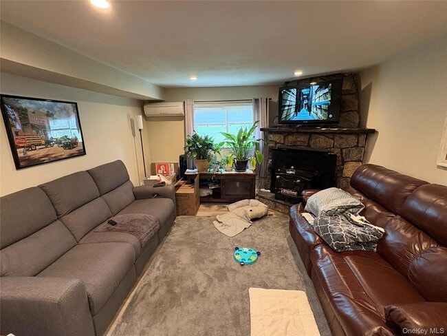 Photo - 191 Atlantic Pl