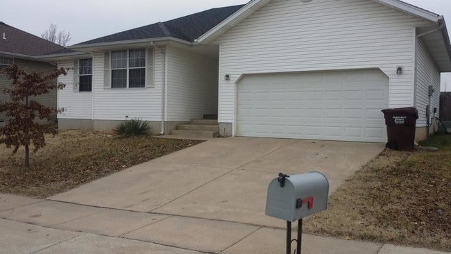 Photo - 5509 S Aaron Ave Casa