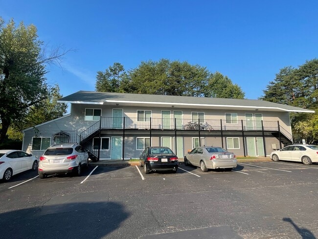 Building Photo - Guilford Place Apartments.