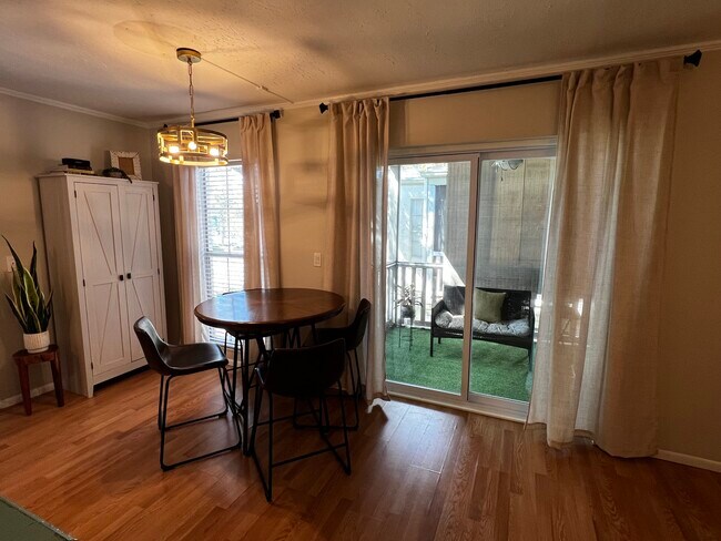 Photo - 4611 W North B St Unidad 224