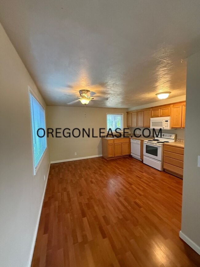 Photo - 1425 W 8th Ave Unidad #05