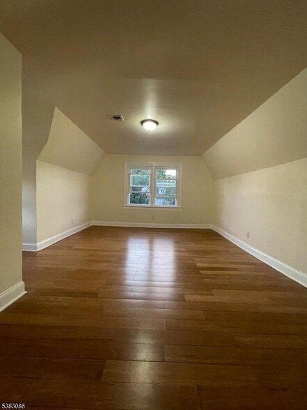 Building Photo - 34-36 Hedden Terrace Unit 3 Rental