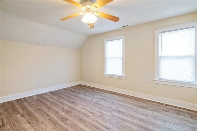 Photo - 93 Carleton St Unidad 2