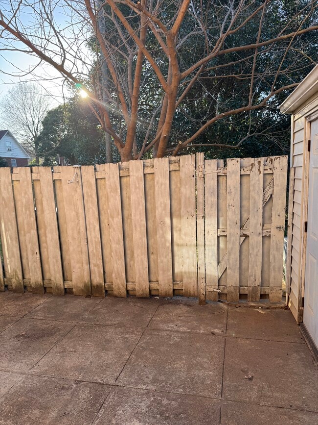 Photo - 1228 Archdale Dr