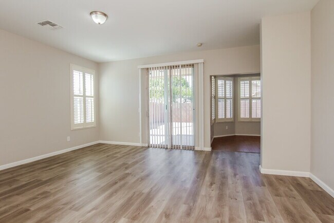 Photo - 3432 W Apollo Rd
