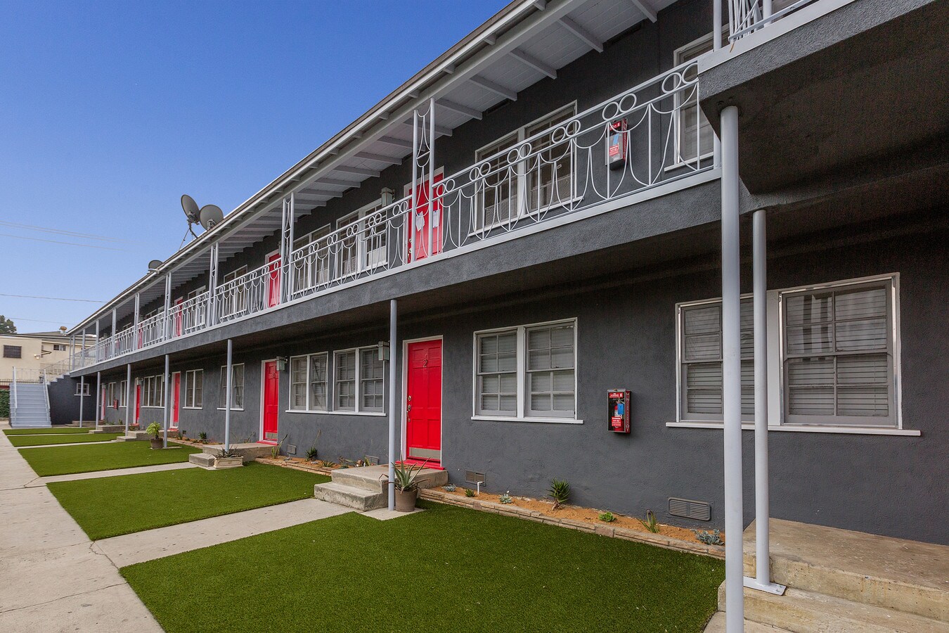 Photo - 1430 Chestnut Ave