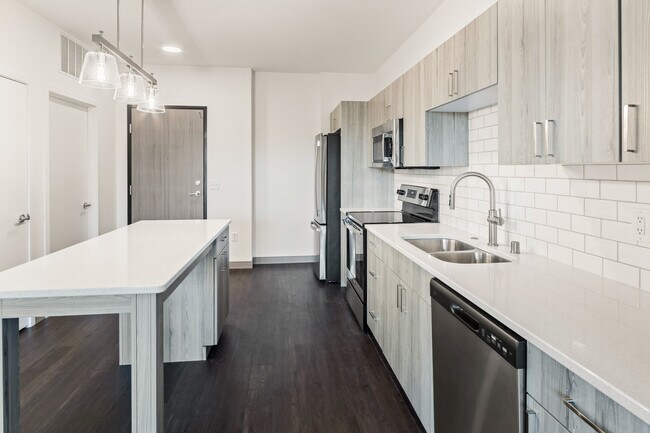 Photo - 2420 E Capitol Dr Unit 302