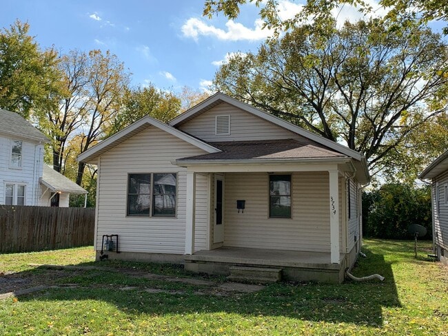 Building Photo - 3734 Detroit Ave Rental