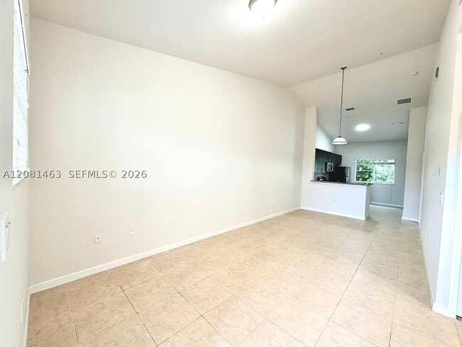 3431 W 80th St Unit 207