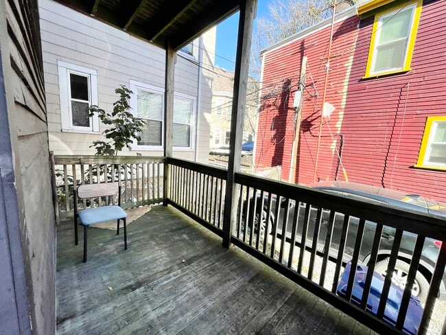 Photo - 37 Hillside St Apartments Unit 1