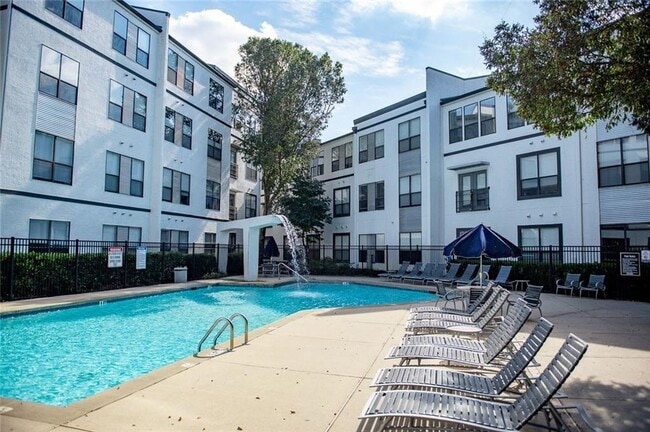 Building Photo - 821 Ralph McGill Blvd NE Unit 2310