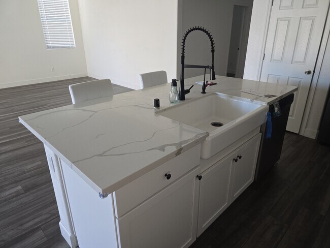 Photo - 644 Belmont Dr