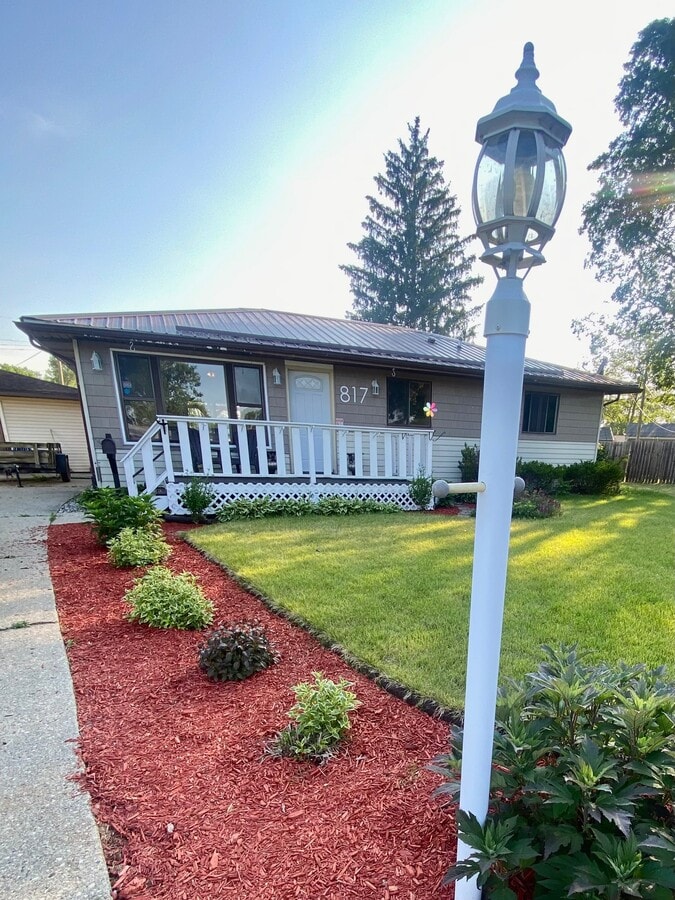 Photo - 817 Hiawatha Dr