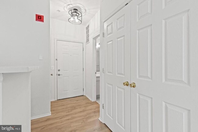 Building Photo - 1530 Spring Gate Dr. Unit 9106