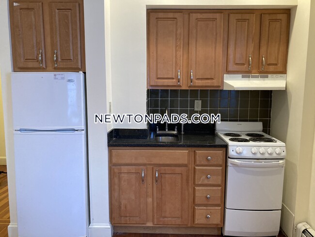 Photo - 457 Centre St Apartment Unit 101