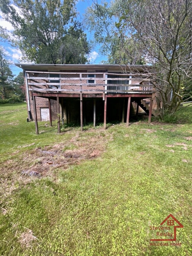 Photo - 2050 Wildwood Rd