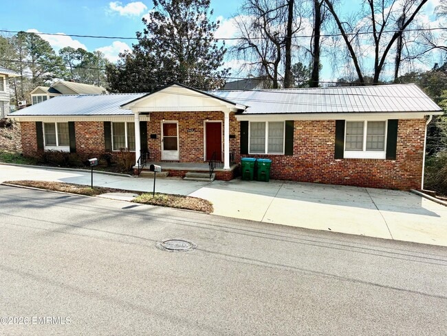 Building Photo - 2419 45th St