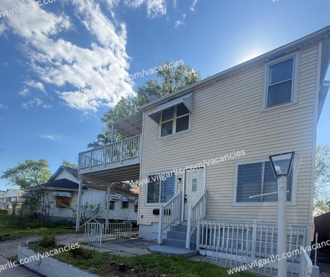 Building Photo - 1712 Carolina St Unit Apt 1