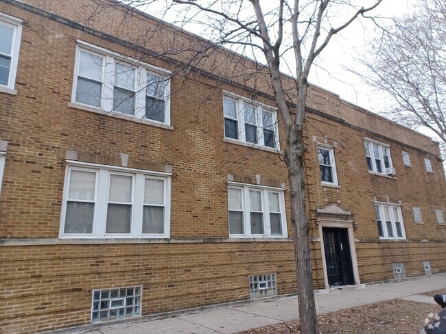 Building Photo - 5459 N Spaulding Ave Unit 1E Rental