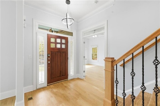 Photo - 850 Ormewood Ave SE