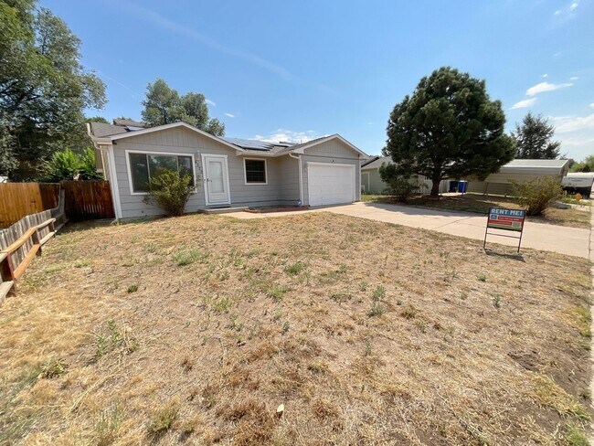 Photo - 4375 Cassidy St
