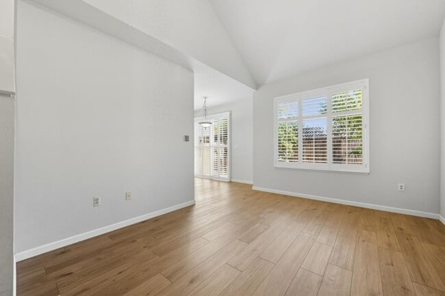 Photo - Blossom Circle