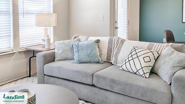 Photo - 701 W 101st Pl S Unit 0833.258063